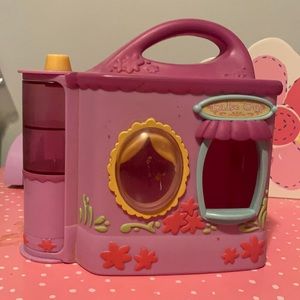 Littlest pet shop set